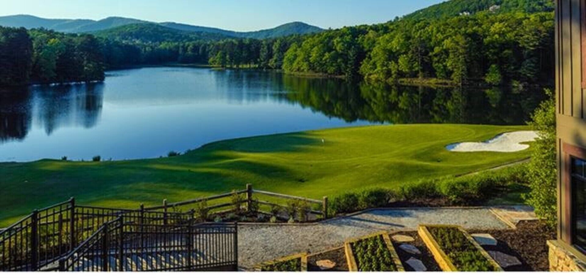 Gorgeous Summer Home in Big Canoe!