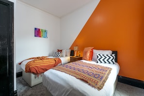 2 dormitorios, tabla de planchar con plancha, wifi y ropa de cama