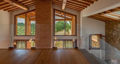 Finely renovated villa about 10 km from the Etruscan coast