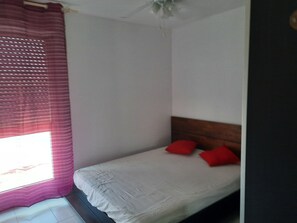 1 bedroom, WiFi - Bright apartment with large balcony (marseille)