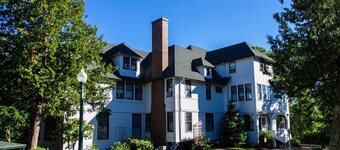 Musser Mansion at Linden Hill Historic Estate