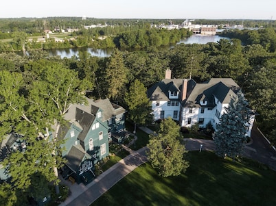 Musser Mansion at Linden Hill Historic Estate