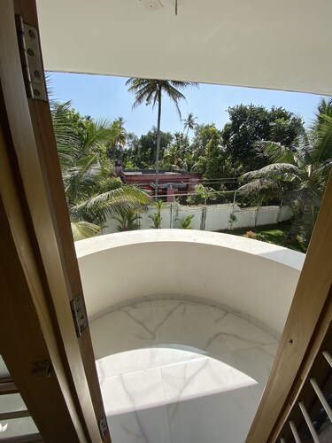 Modern villa close to Ashtamudi lake. 3 bedrooms