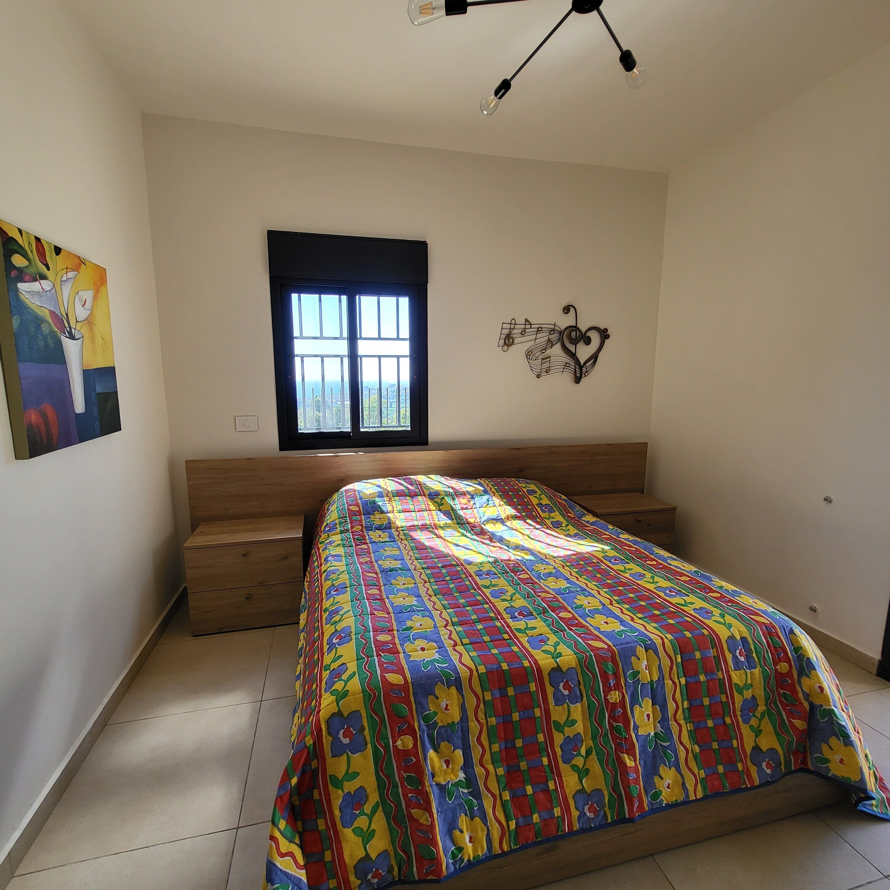 3 bedrooms, desk, free WiFi, bed sheets