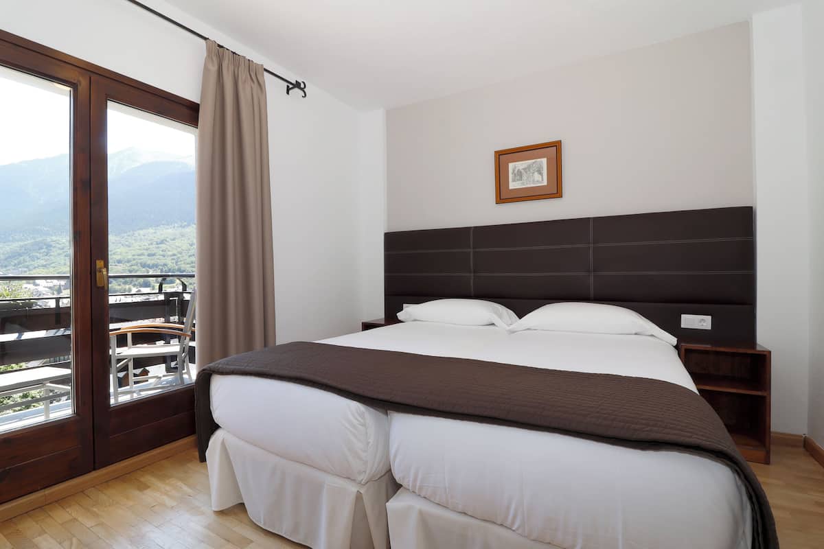Superior kamer, balkon | 1 slaapkamer, gratis wifi, beddengoed