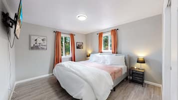 2 dormitoris, planxa i posts de planxar, un bressol de viatge i wifi