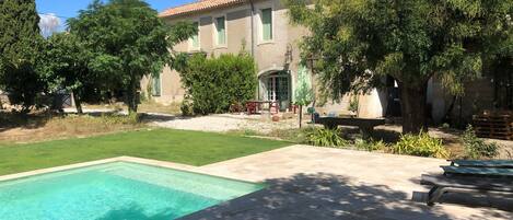 Piscine extérieure