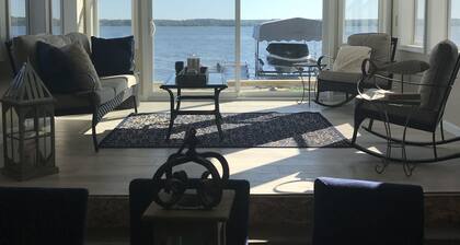 A wonderful lakefront home on Cayuga Lake with beautiful views!!