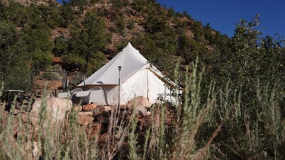 Heated/cooled king size glamping tent at Zion View Camping!