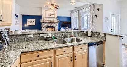 Pet Friendly, Spacious Home, Incredible Views, Private Hot tub 152
