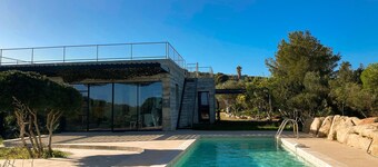 Villa Contemporaine, vue sur la Baie de Santamanza