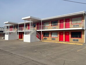 Exterior - Vento Hotel (Hutchinson)