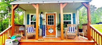 Lake Sam Rayburn "True" Waterfront Escape - Bring Boat, Kayak & Fishing Poles!