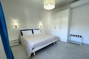 2 bedrooms, iron/ironing board, WiFi, bed sheets - Mayflower, sea view, parking, 50m from the sea (Castiglione della Pescaia)