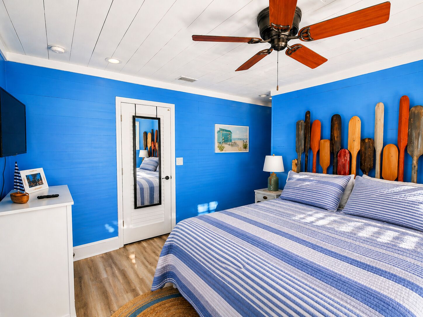 1 chambre, fer et planche à repasser, Wi-Fi gratuit, draps fournis