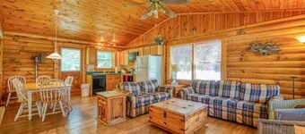 Cabin on Penmerryl Farm - (2-Night Minimum Stay)