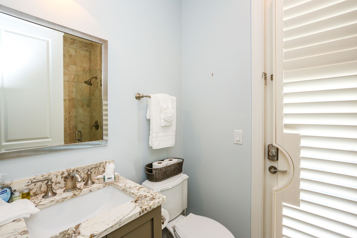 Photo 42 of STUNNING POOL HOME, 4 BEDS/4 BATHS, DOWNTOWN NAPLES, FL