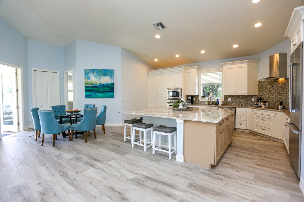 Photo 23 of STUNNING POOL HOME, 4 BEDS/4 BATHS, DOWNTOWN NAPLES, FL