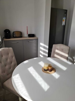 Dining - Steph Apart (Galați)