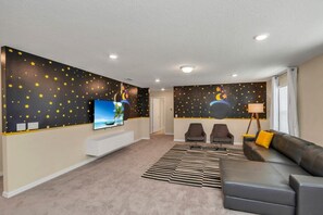 TV, DVD player