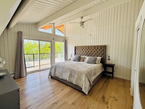 4 bedrooms, iron/ironing board, travel crib, free WiFi