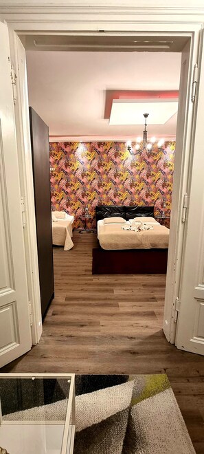 2 Schlafzimmer, Schreibtisch, Bügeleisen/Bügelbrett, kostenloses WLAN