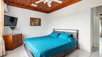 7 bedrooms, iron/ironing board, travel cot, free WiFi