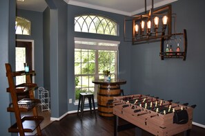 Games room - Spacious Conroe Home < 4 miles to the Lake! (Montgomery)