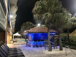 Outdoor dining - MVG 1501 City Strip/Ocean View 4 Bedroom Penthouse (North Myrtle Beach)