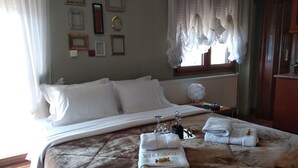 Casa, 1 llit de matrimoni | 1 dormitori, wifi gratuïta i roba de llit 