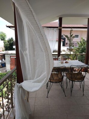 Casa, 1 letto queen | Balcone