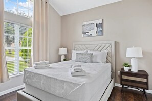 6 camere, ferro/asse da stiro, culla da viaggio, Wi-Fi