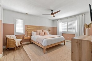 5 bedrooms, desk, iron/ironing board, free WiFi
