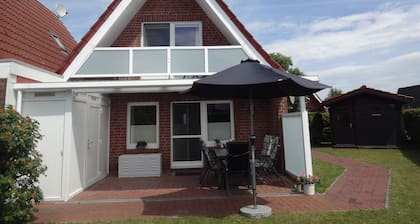 Cozy vacation home for up to 5 people in a quiet location in Greetsiel