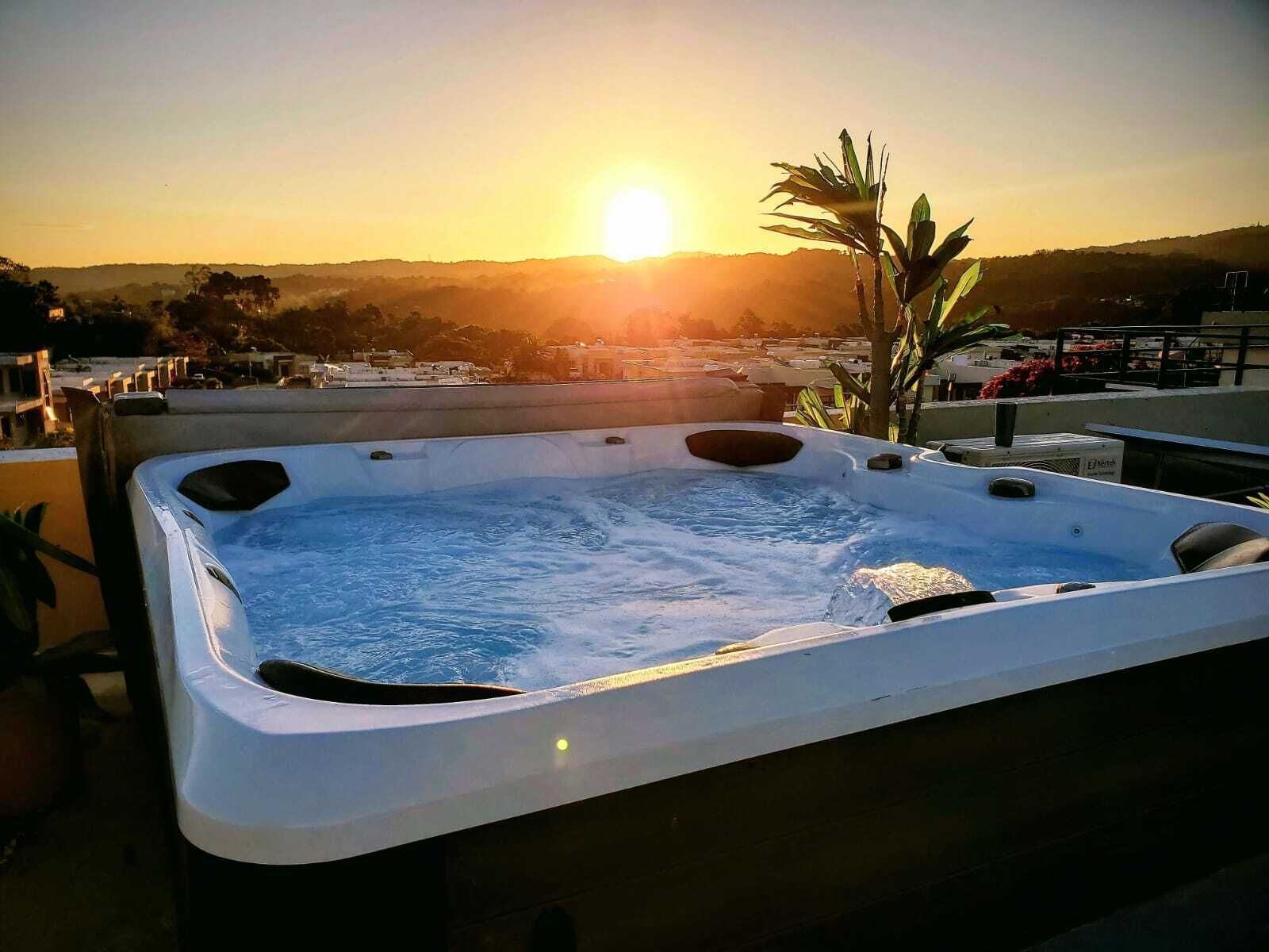 Outdoor spa tub