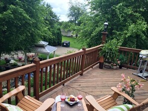 Outdoor dining - Romantic Bridal Suite Rentals - Bridal Suite 2 (Berlin)