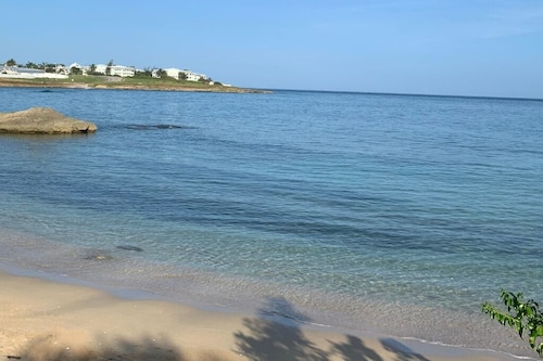 Seashore Vacation Home - Oceanpointe, Lucea, Jamaica