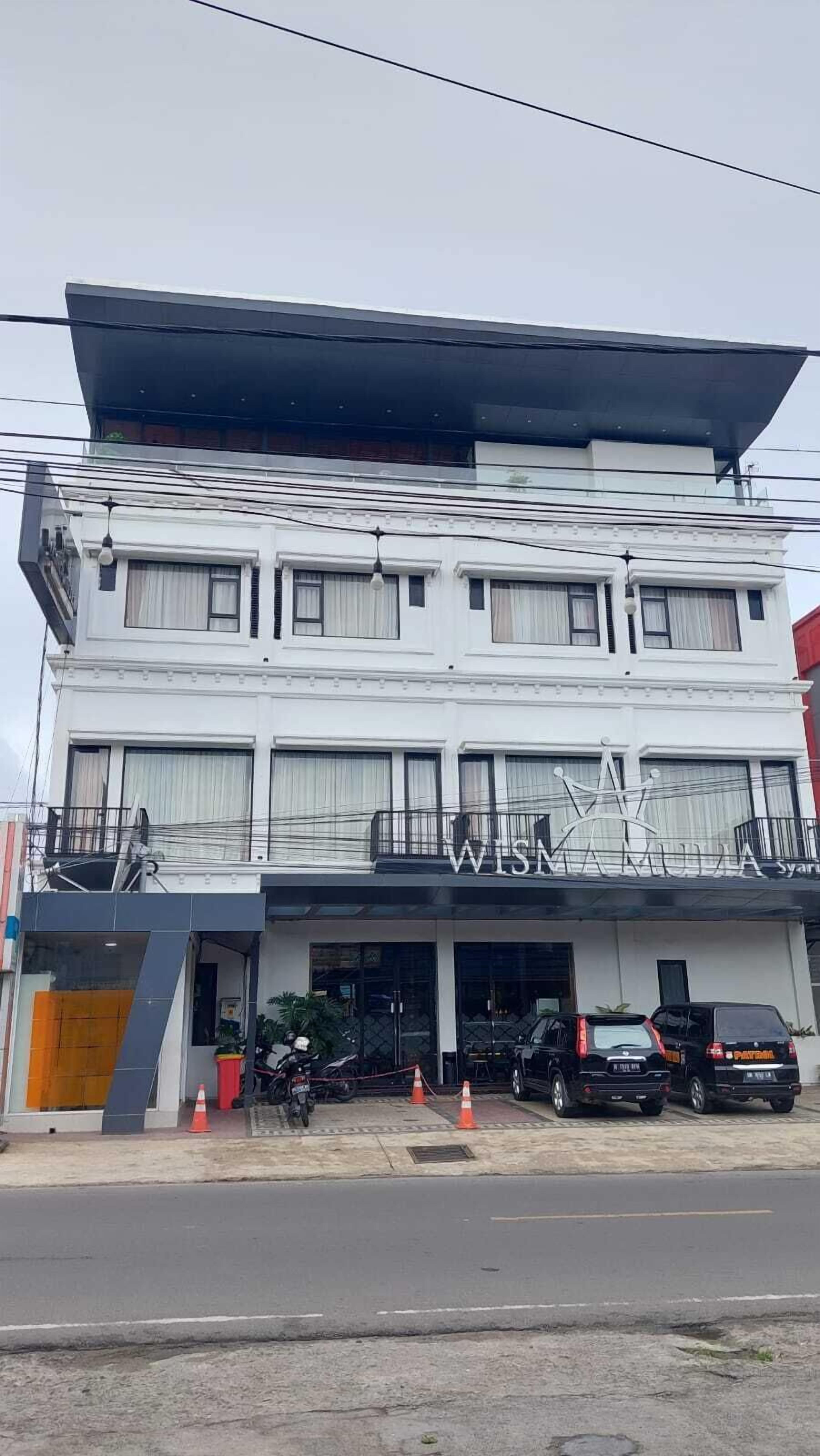 المنشأة من الخارج