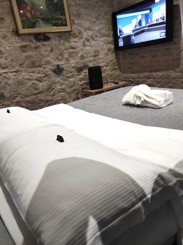 Monolocale con Divano-Letto