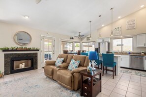 تلفزيون ذكي، كُتُب، ستيريو