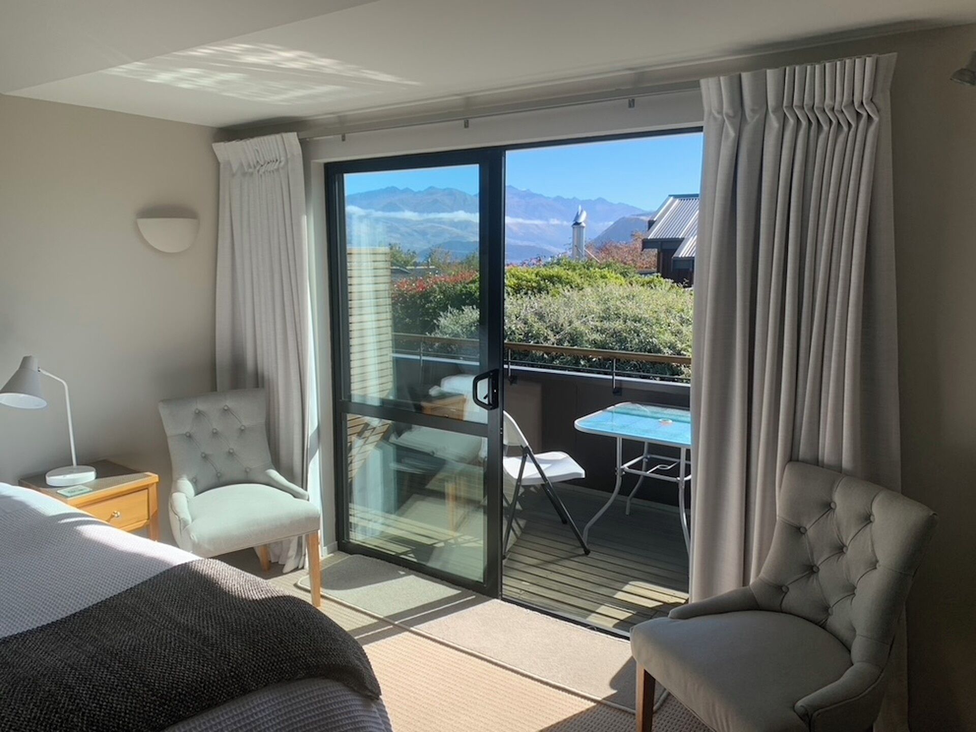 Deluxe Studio Suite | Iron/ironing board, free WiFi, bed sheets