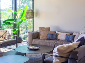 TV - Villa Santa Lucia Di Fautea (sainte lucie de porto vecchio)