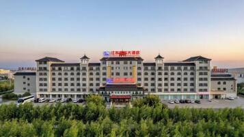 المنشأة من الخارج