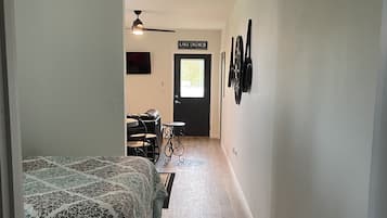 1 bedroom, free WiFi, bed sheets, wheelchair access