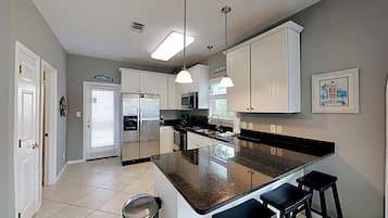 Ferienhaus, Mehrere Betten, Balkon, Meerblick | Eigene Küche | Kühlschrank, Mikrowelle, Ofen, Herdplatte