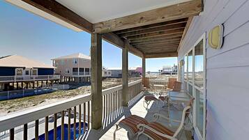 House, Multiple Beds, Balcony | Property grounds