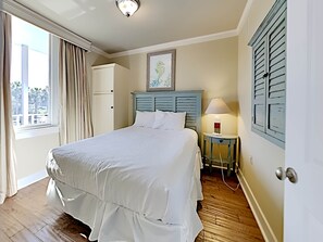 Condo, Multiple Beds, Balcony