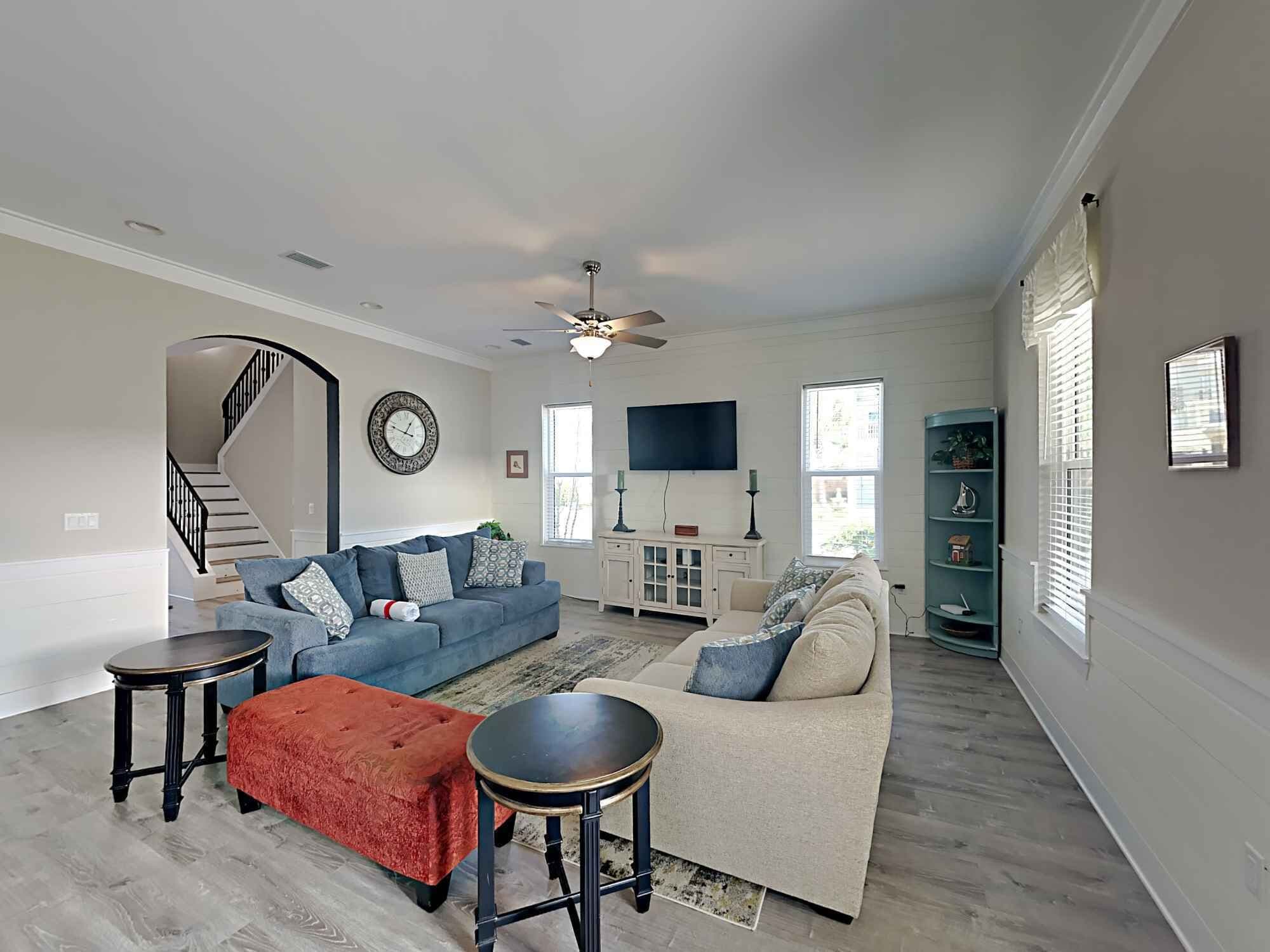 House, Multiple Beds, Kitchen | Living area | TV