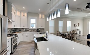 獨棟房屋, 多張床, 陽台 | 私人廚房 | 電冰箱、微波爐、烤箱、爐台