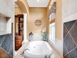 House, Berbilang Katil, Balcony, Garden View | Bilik Mandi | Tuala disediakan, tisu tandas 